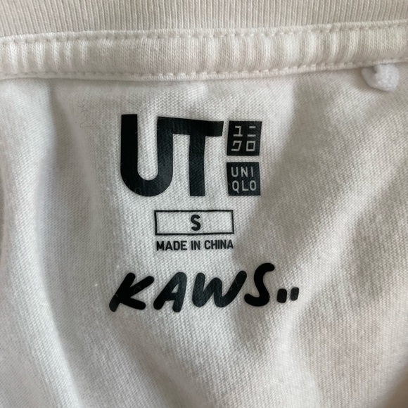 Kaws UNIQLO T-Shirt White Size - S UT Japan - Picture 7 of 13
